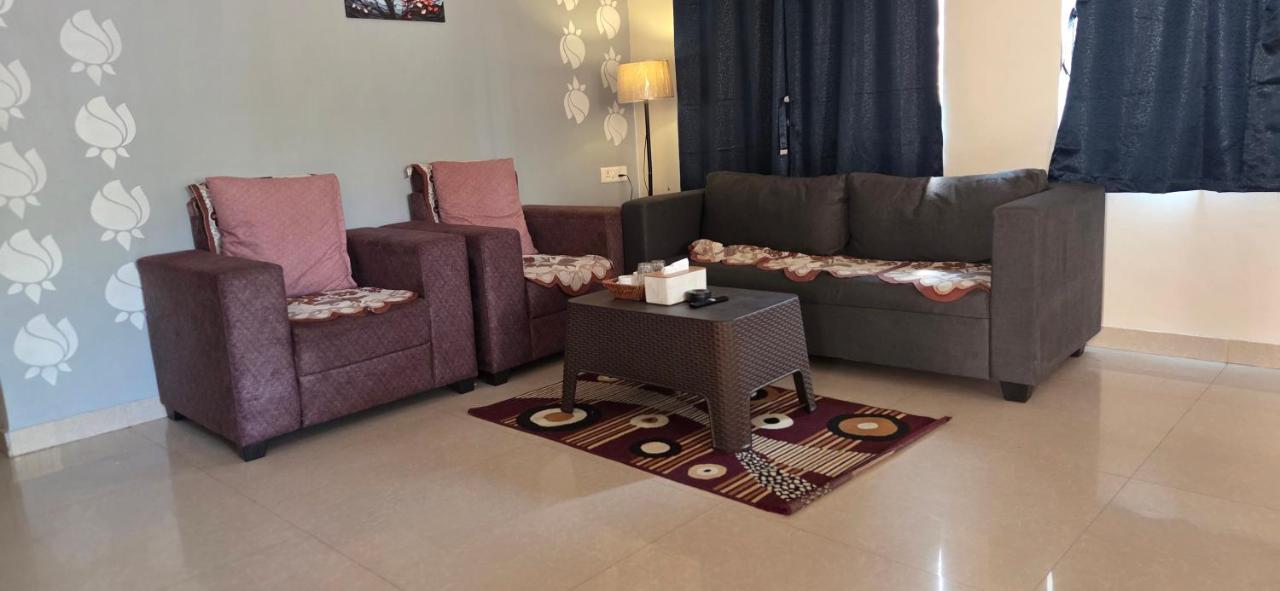 White Stone Villa - B&B Pune