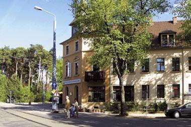 B&B Dresde - Pension an der Pillnitzer Schlossfähre - Bed and Breakfast Dresde