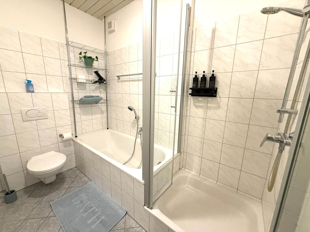 City Apartment, Parkplatz, 2 Balkone, Wi-Fi, TV - B&B Rheda-Wiedenbrück