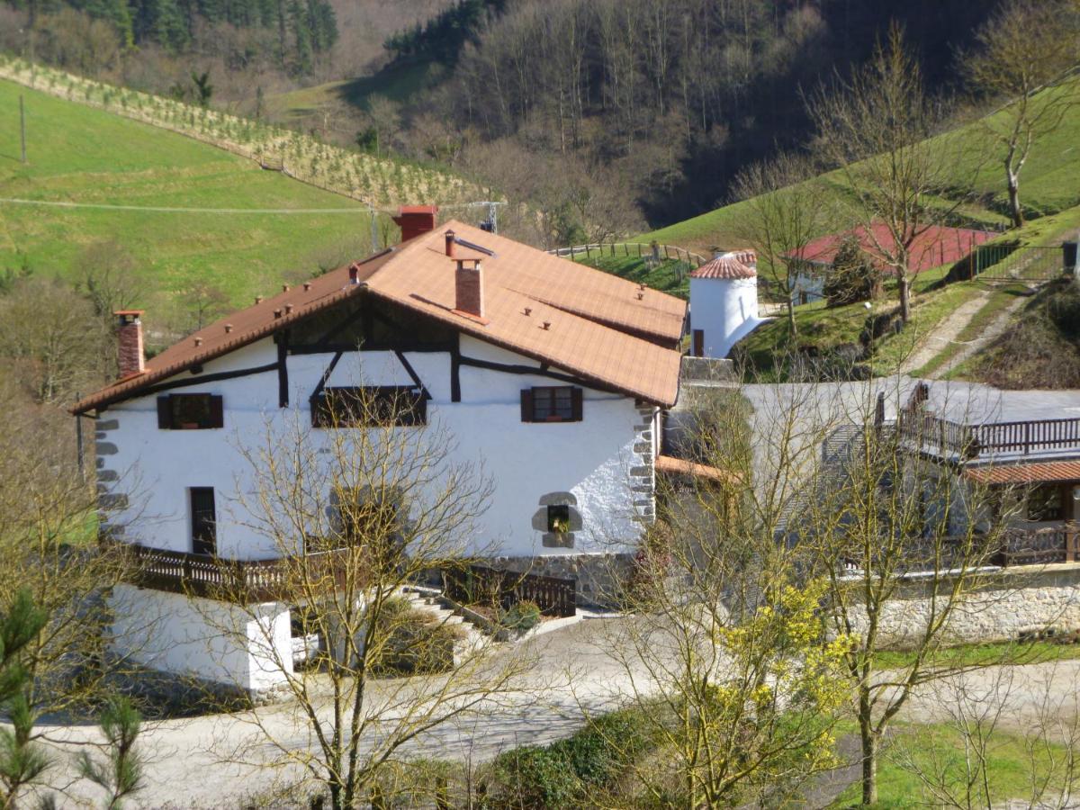 Casa Rural Lazkaoetxe - B&B Zaldivia