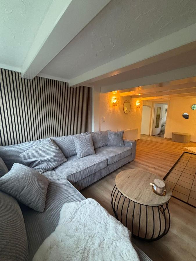 115 qm Apartment für bis zu 8 Personen mit 4 Schlafzimmern - Chambres d'hôtes Lünen