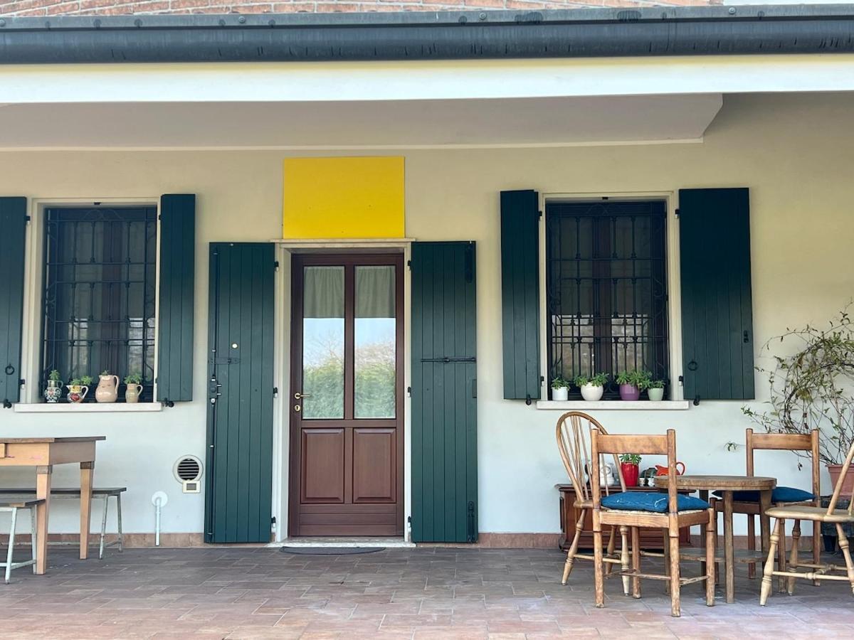 Studio apartment a stone's throw from Mantua in nature - Ferienwohnung Mottella