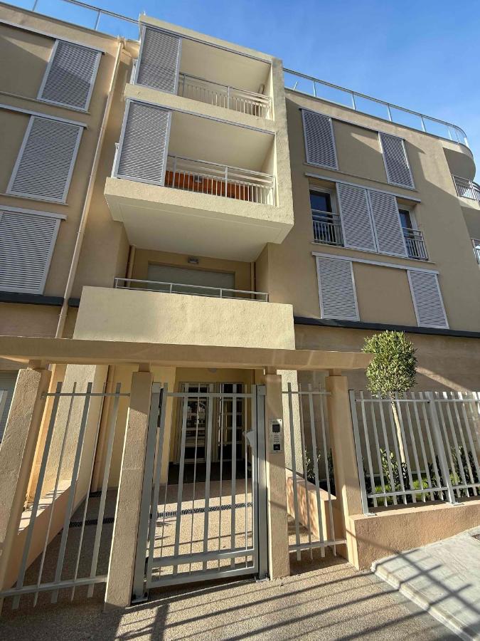 Les Terrasses d'Antibes - 2BR Duplex with Terrace - B&B Antibes