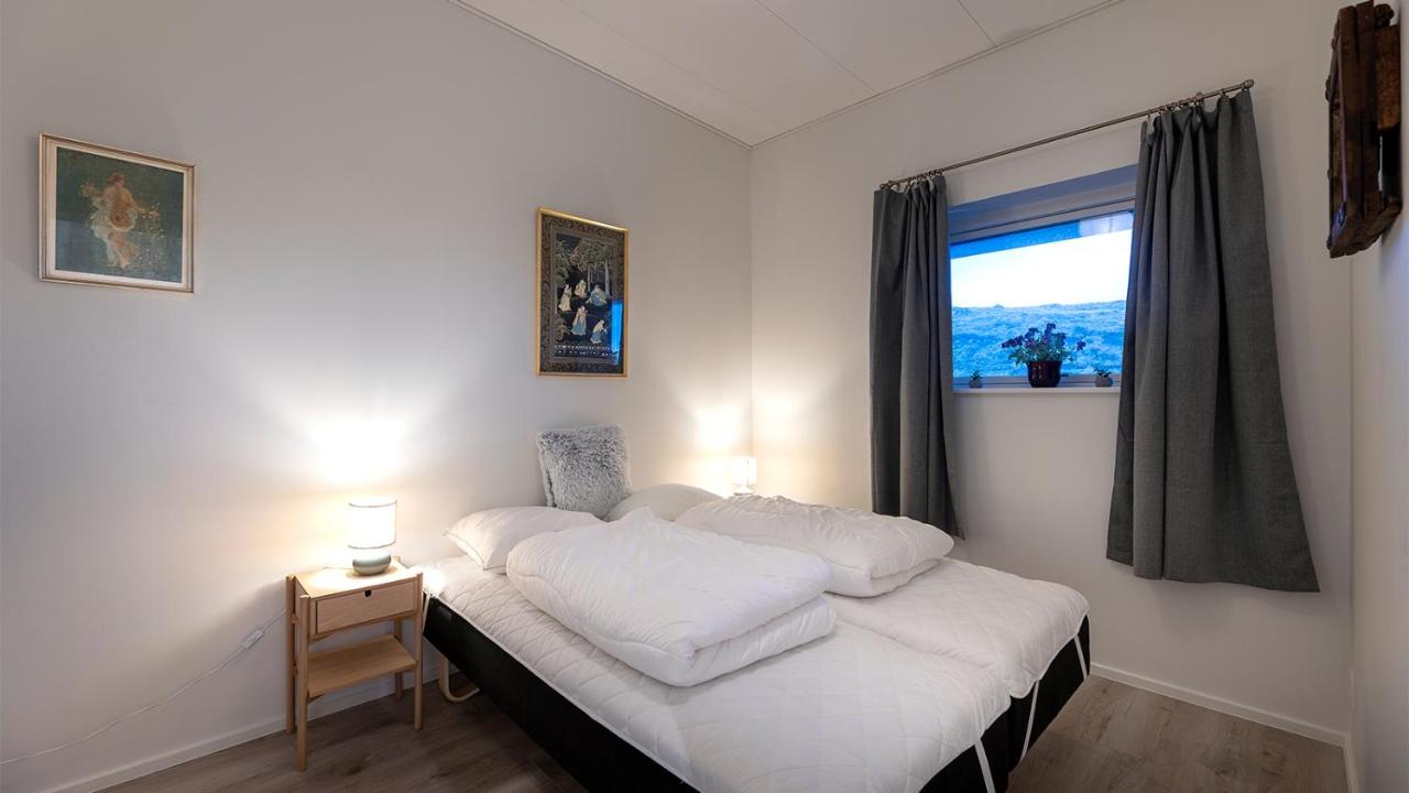 Panoramalejlighed med fantastisk udsyn over havet og Torshavn - Chambres d'hôtes Tórshavn