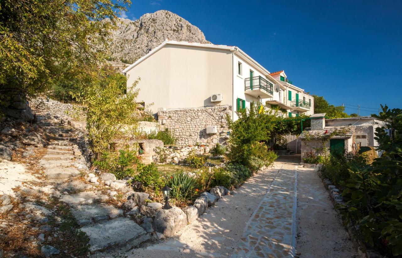 Holiday Home Alegra - B&B