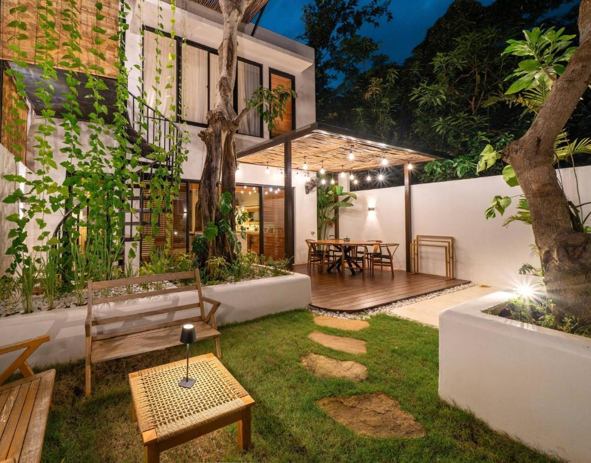 Bingin Comfort Home 3BR with Full Kitchen, Laundry and Cinema - B&B Uluwatu