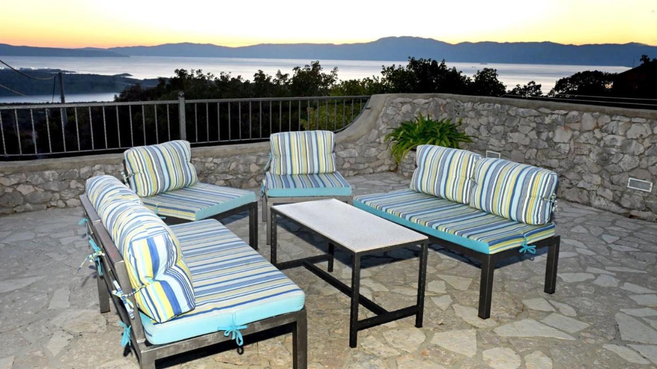 Villa Buby by Villas Guide - B&B Porto Re