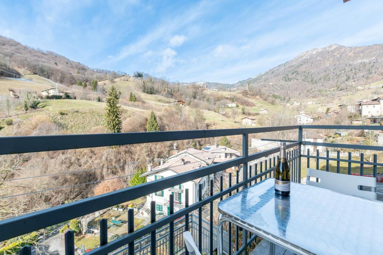 Vista Montagne - Accogliente Bilocale - Bed and Breakfast Serina
