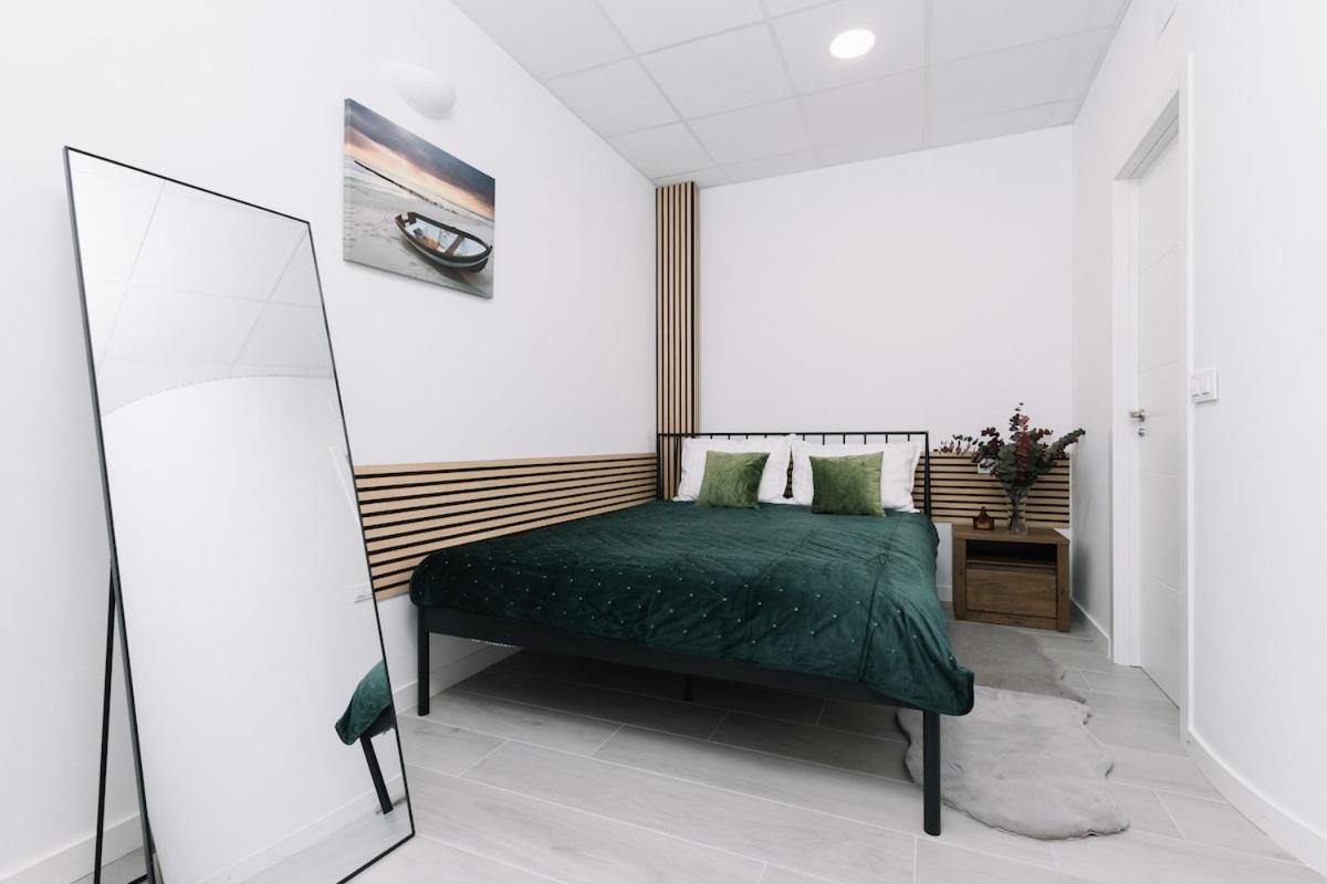 N2 Bright & Comfortable Apartment Benicalap - Ferienwohnung Valencia