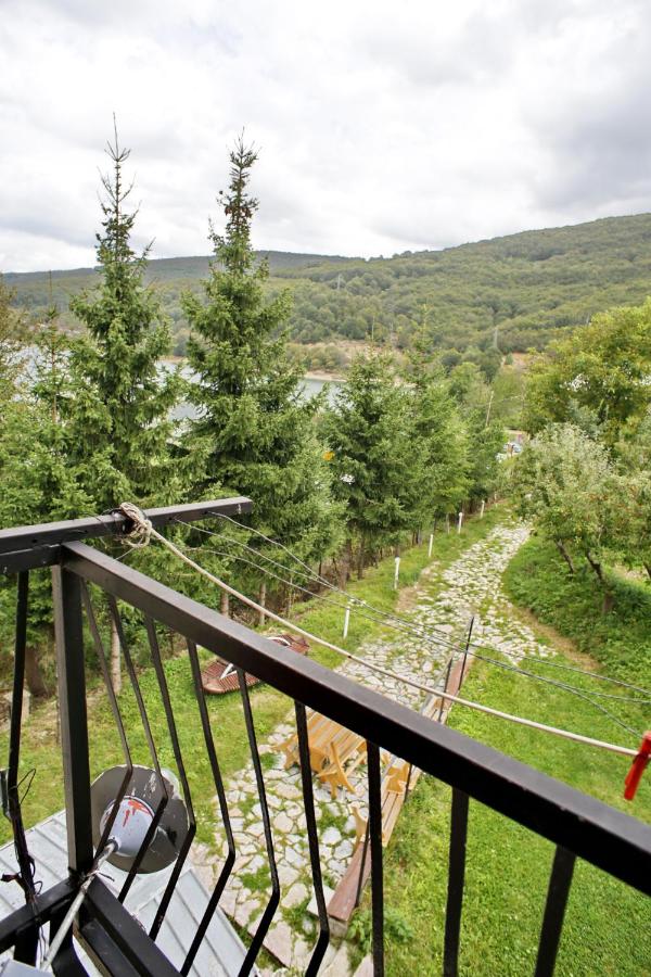 Quadruple Room with Lake View