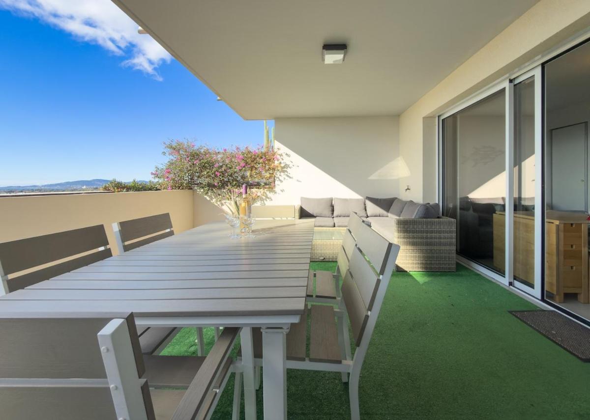 L'Astrolabe, Magnifique vue mer , clim , parking - Bed and Breakfast La Londe-les-Maures
