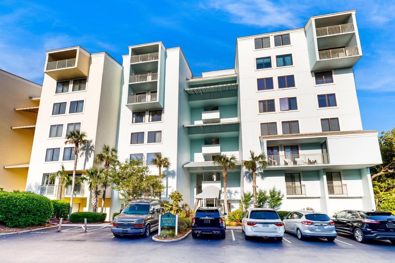 Waterfront condo with balcony, views, pool & tennis - B&B Fernandina Beach