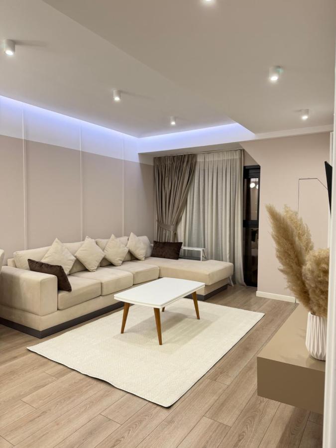 Luxury Apartment 7 at Square 21 Tirana - B&B Tirana