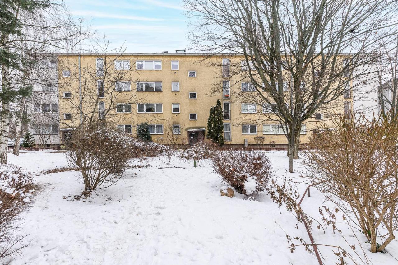 Lumina I Comfy 3-rooms Apartment near the Metro I Balcony - Chambres d'hôtes Varsovie