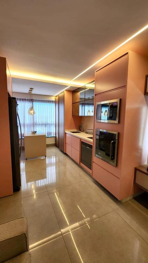 Um Luxo no Vertigo! Andar Alto e Quarto Privativo - B&B Campo Grande