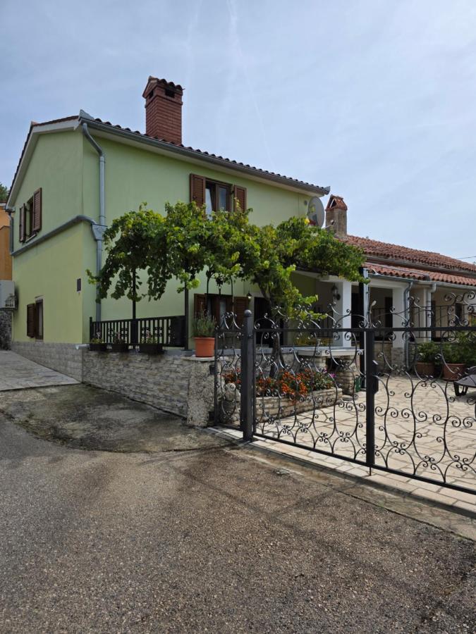 House Belavici - B&B Hreljići