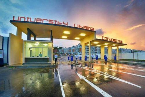 Cozy Modern 1-Bedroom Condo - Ferienwohnung Kota Kinabalu