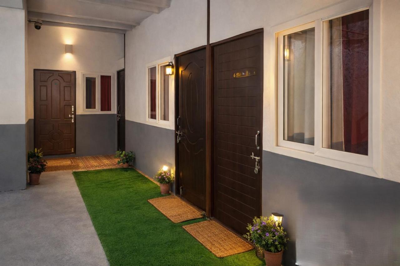 Kaushik Home Stays