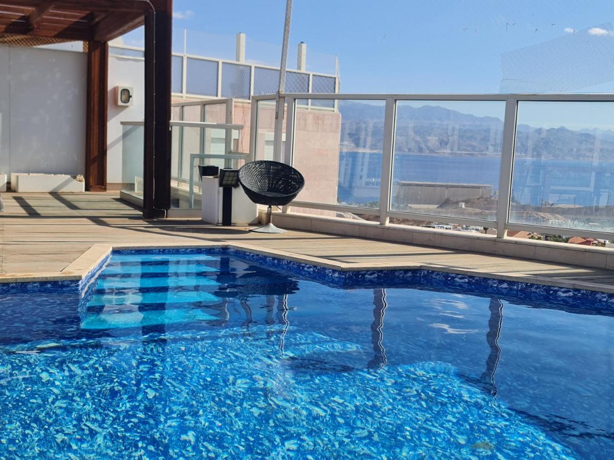 Top Penthause With Privat Roof Pool Near the sea - Chambres d’hôtes Eilat