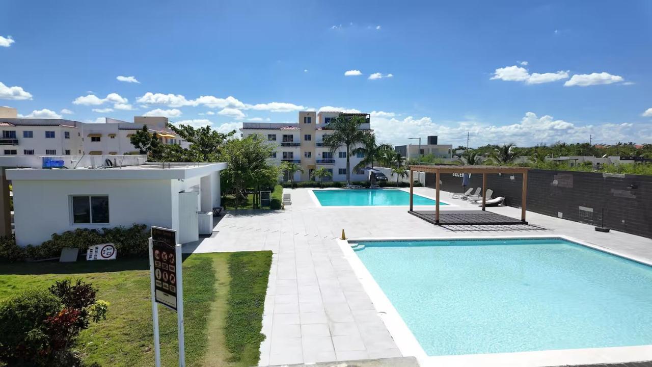 Residencial selene V, Family Modern Apartment w Pool & Near the beach - Chambres d'hôtes Punta Cana