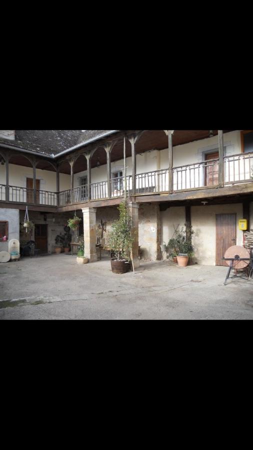 À louer maison de maître en bordure de rivière - Chambres d’hôtes Faycelles