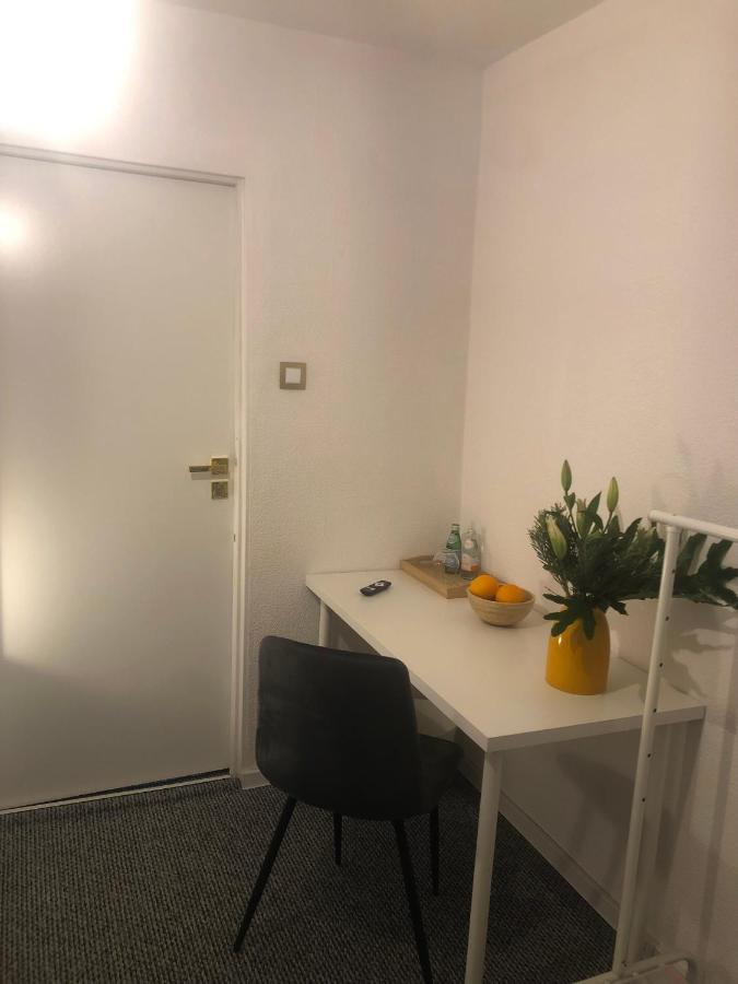 Chambre Simple avec Salle de Bains Commune