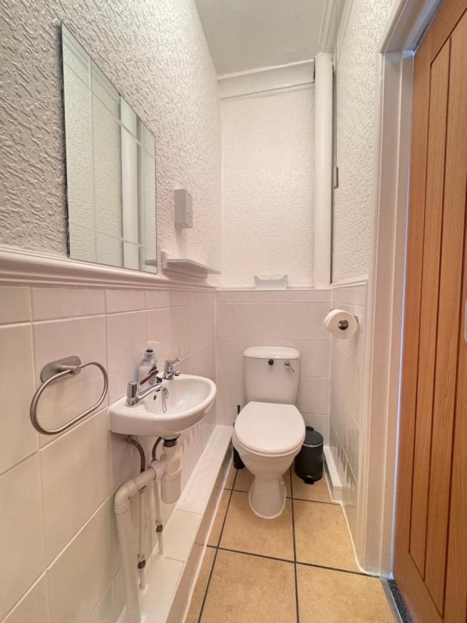 Room 5 Double Room King Bed En-suite