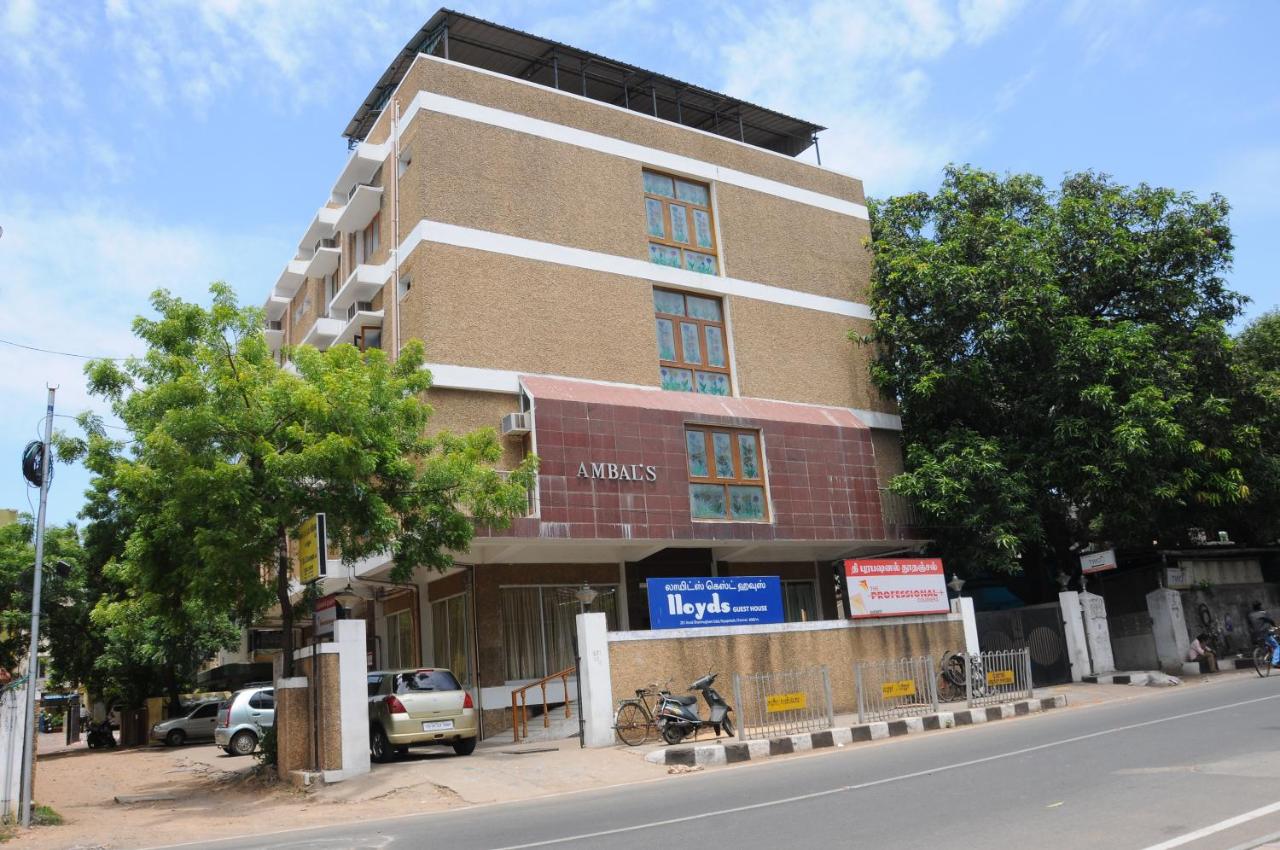 B&B Madras - Lloyds Serviced Apartments, Near Music Academy - Bed and Breakfast Madras