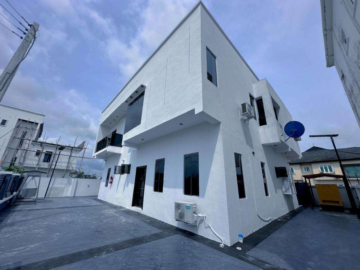 Aquamarine Premium 5 Bedroom Duplex in Lagos - B&B Lekki