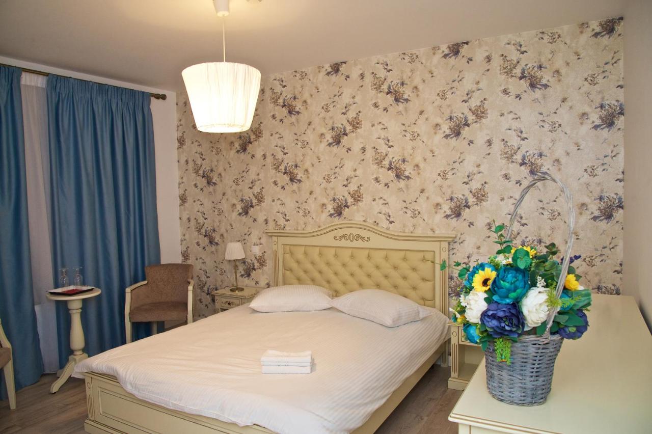 Pensiunea "La Nasu" - B&B