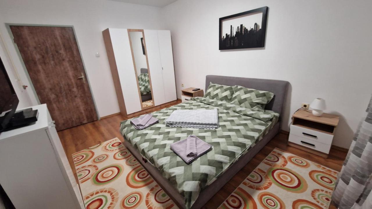 Apartman Dunja - Ferienwohnung Ruma