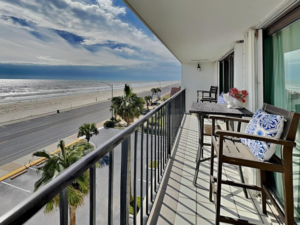 By the Sea Resort 507 - Oceanfront View - B&B Galveston