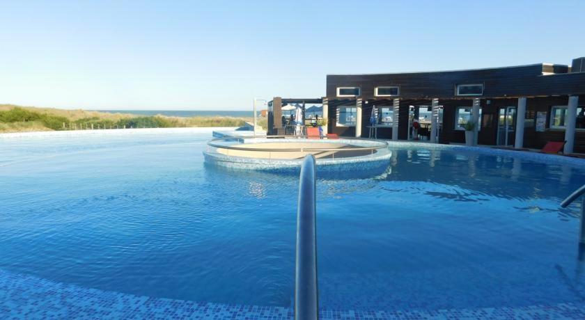Linda Bay Beach & Resort - B&B