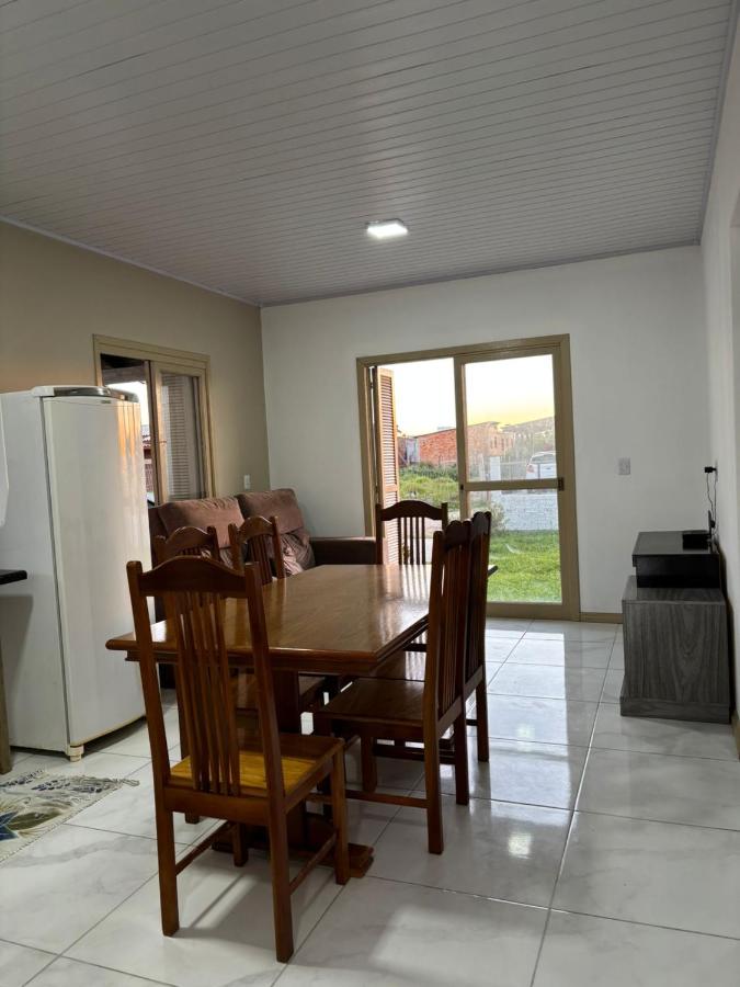 Casa Novinha para Veraneio em Passo de Torres - Ferienwohnung Passo de Torres
