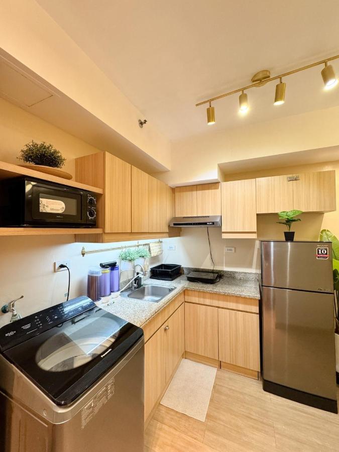 Studio Unit with Balcony at The Celandine QC - B&B Manila