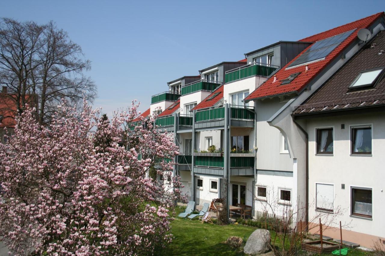 Ferienhof Schöngarten, Sonja & Stefan Büchele GbR - B&B Lindau