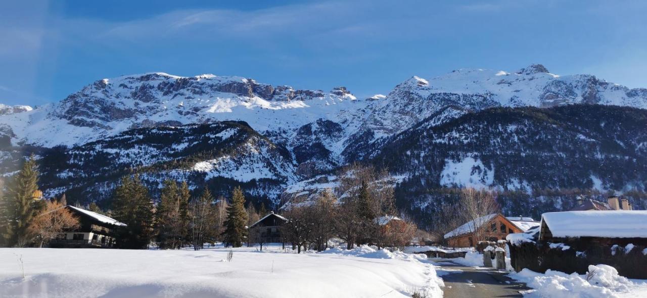Appartement Proche Village + Vue sur Montagnes - B&B Vallouise