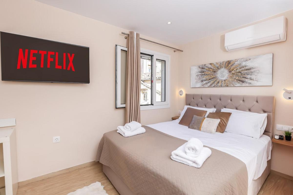 Piccolo Mondo Loft, Corfu Old Town - B&B Karyófyto