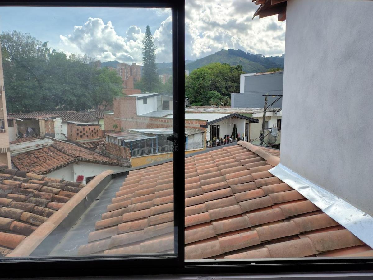 Apartamento Independiente y Completo Gran Ubicación, La 80 Belén - B&B Medellín