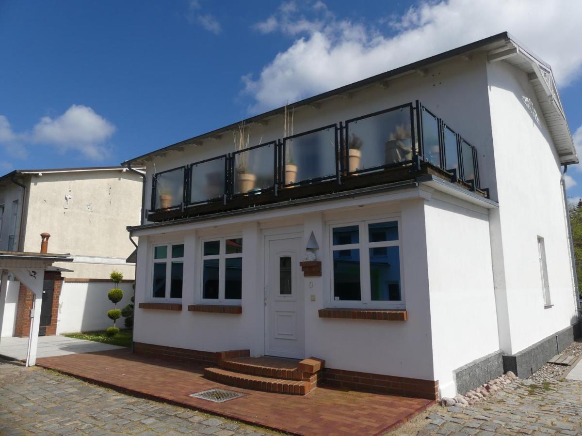 strandnahe FeWo mit Terrasse, Villa Vergissmeinnicht 01, Binz - B&B Ostseebad Binz