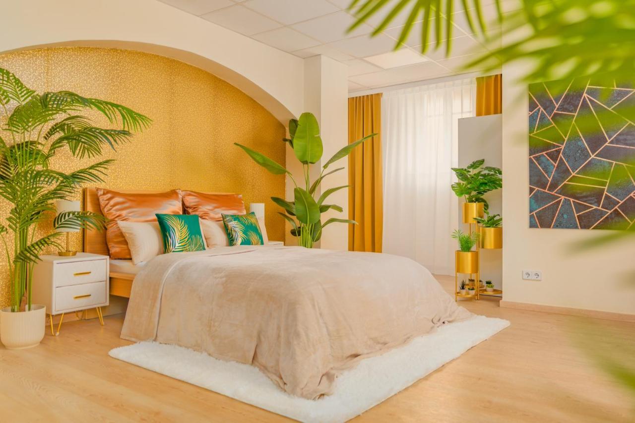 Bis 10 Personen - 106 qm Design-Apartment, Top Lage, mit Parkplatz - B&B Dresda