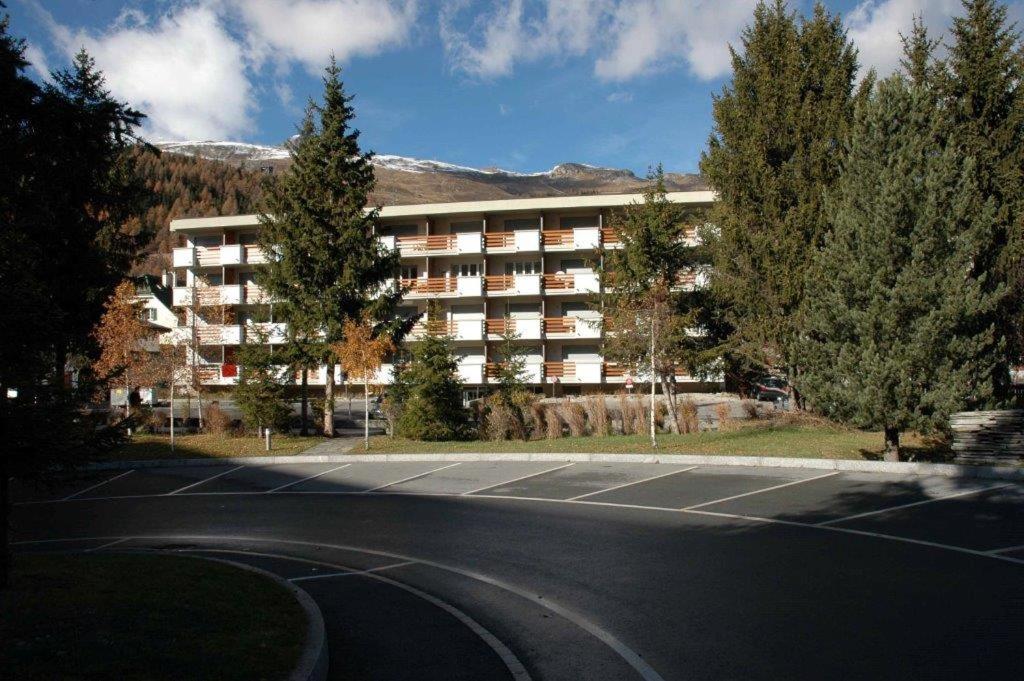 Chesa Derby 3 - Bed and Breakfast