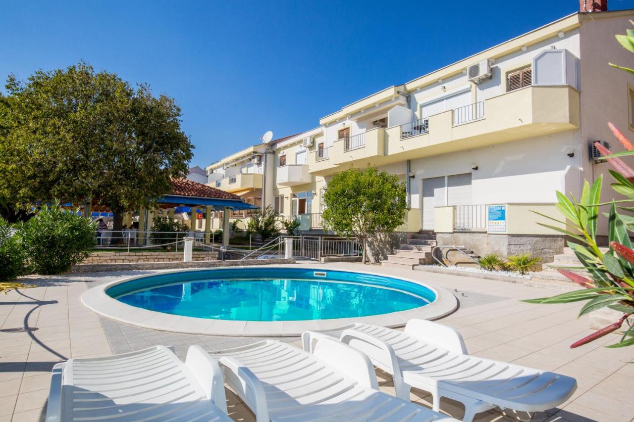 Apartments Duje Ribnica - B&B