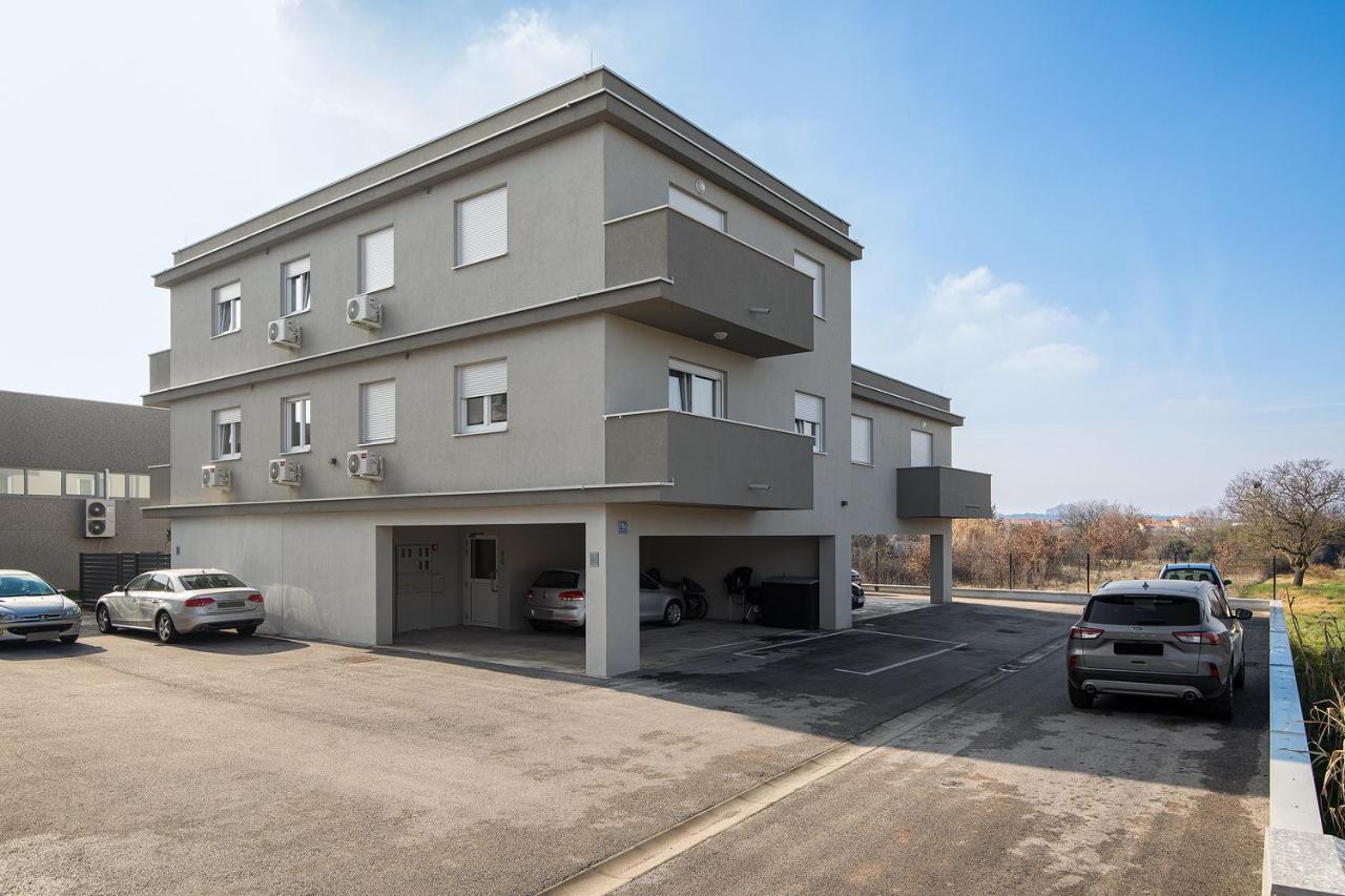 Magnolija - Ferienwohnung Pula