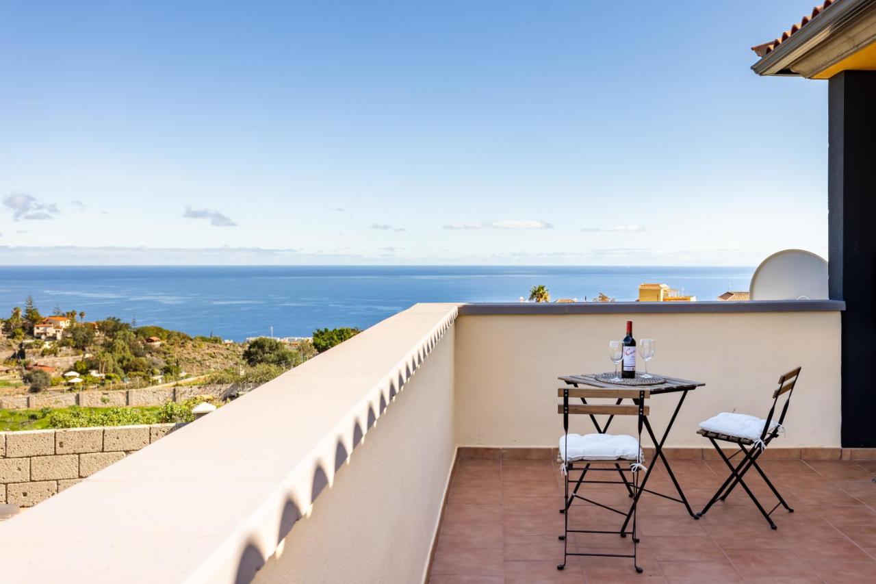 Home2Book Family Pool Home in Candelaria - Bed and Breakfast Candelaria