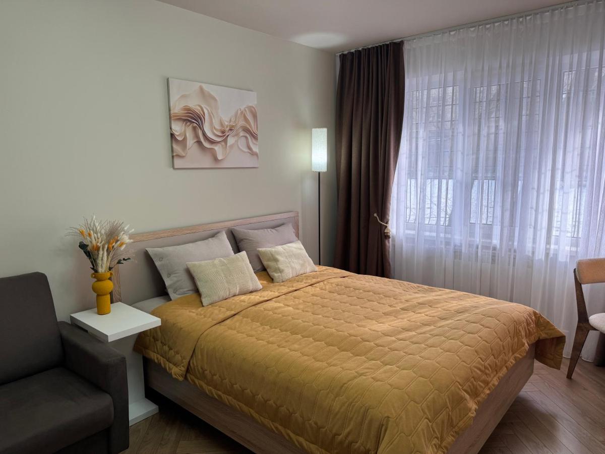 Almaty Aparts NEW - B&B Almatý