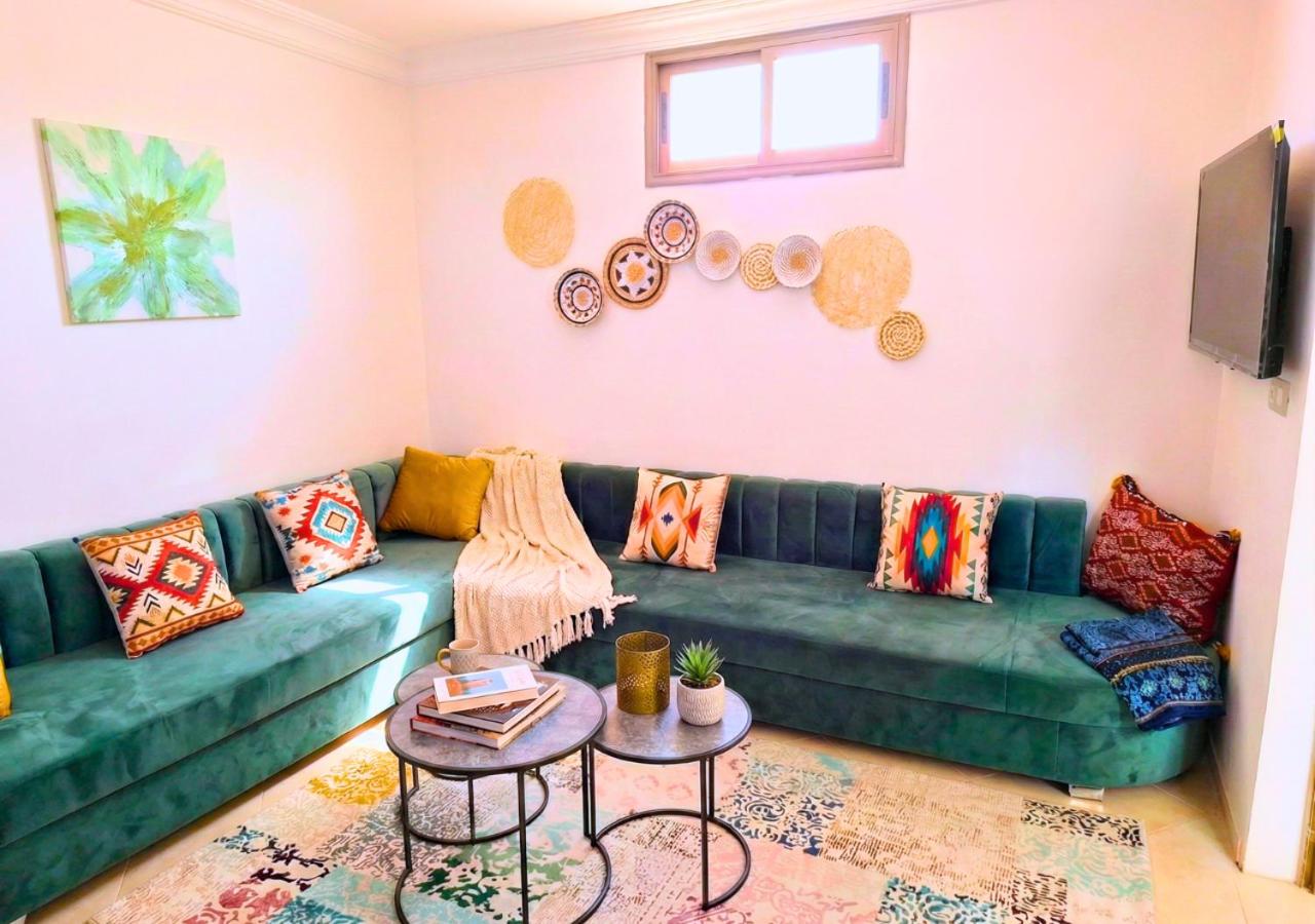 Nouveau Cosy Appartement en face de CHU Laayoune - Chambres d'hôtes Laïoun