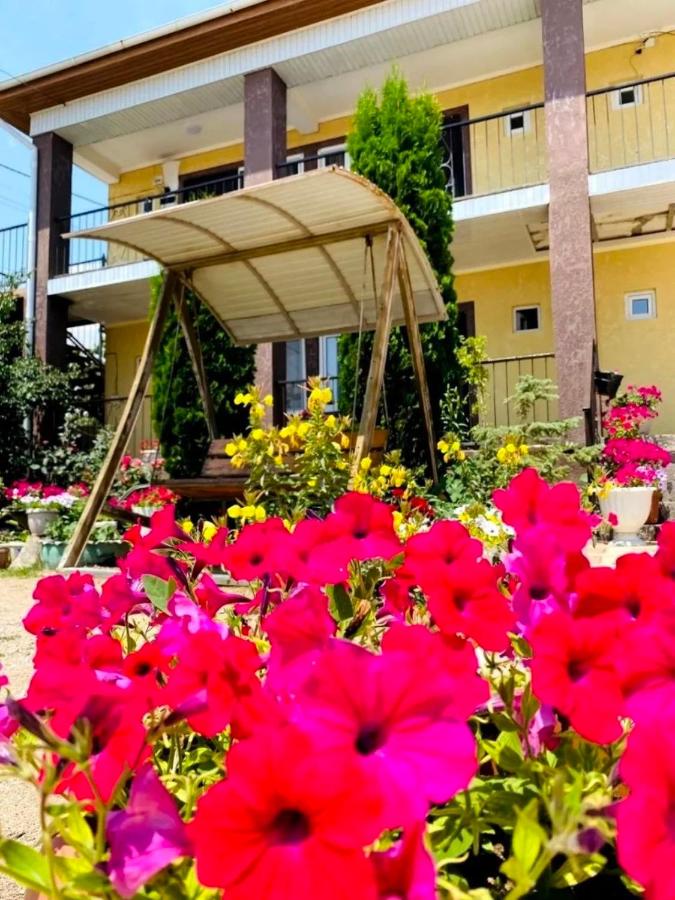 Гостевой дом Саякат - B&B Cholpon-Ata