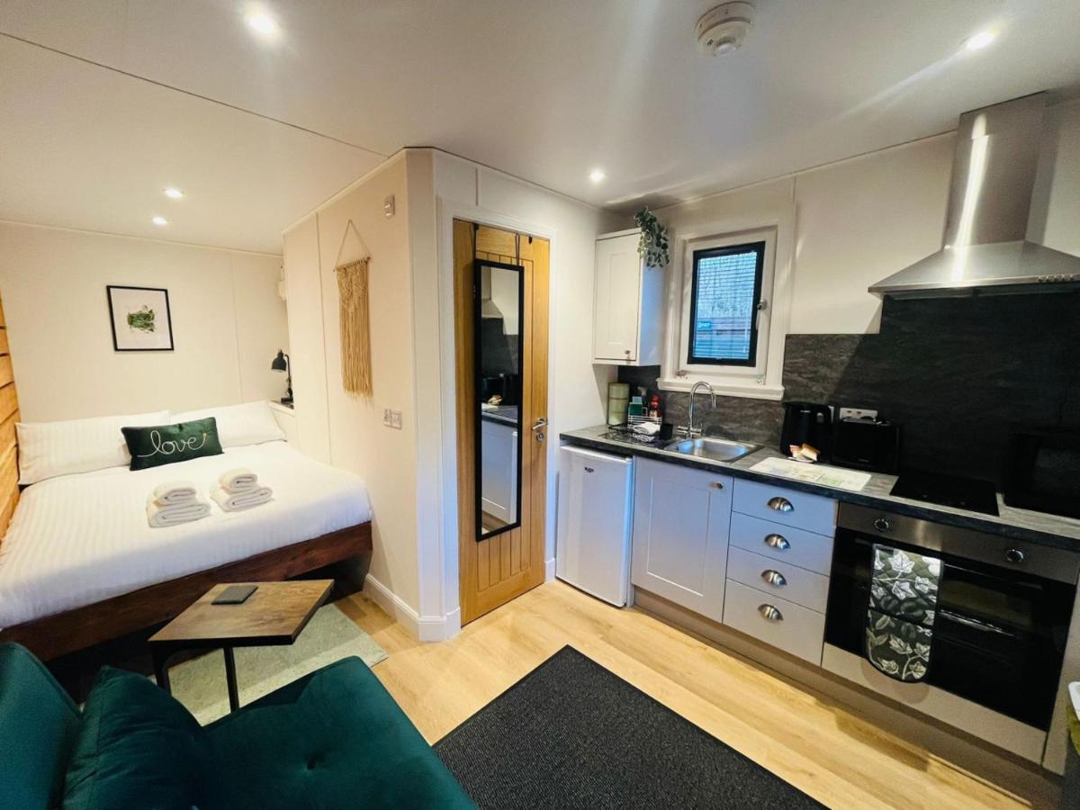 The Canal Cabin - B&B Banavie