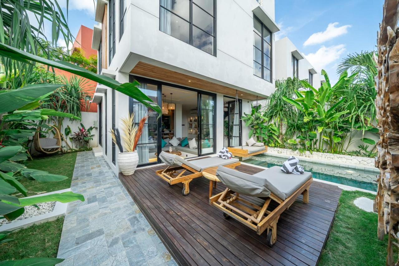 Tropical Bliss Villa - Near by The Beach - B&B Prerenan